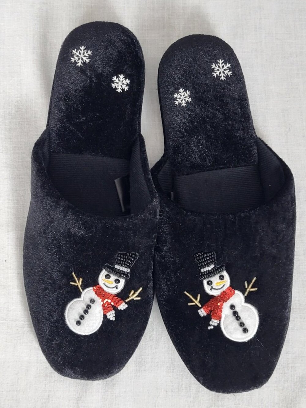 VTG NOS Avon Black Snowman Slippers Sz L (9/10) Holiday Embroidered Beaded Snow